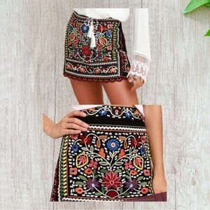 LULUS MINI SKIRT LINED - SIZE X - NWT